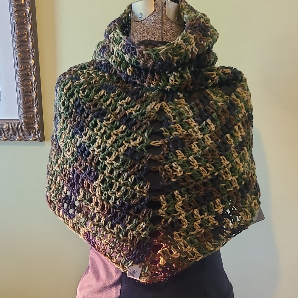 Handmade Camo Crochet Triangle Cowl By Grey Dove Creations New With Tags